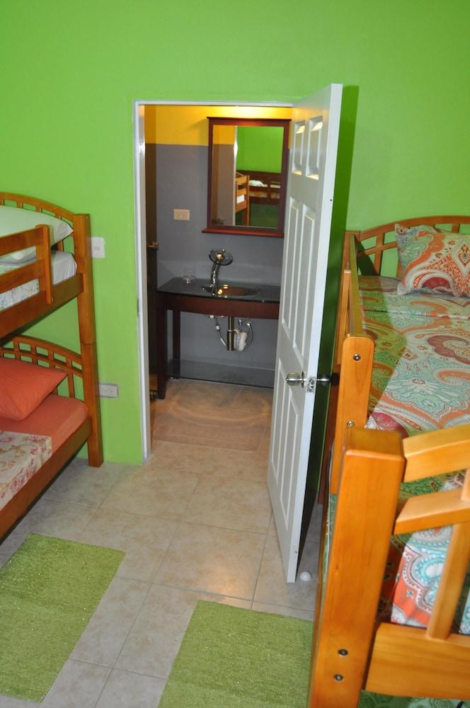 Fish Tobago Guesthouse