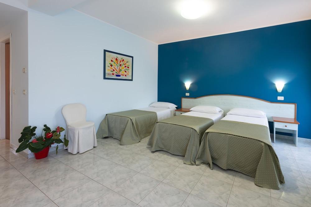 Atlantis Palace Hotel