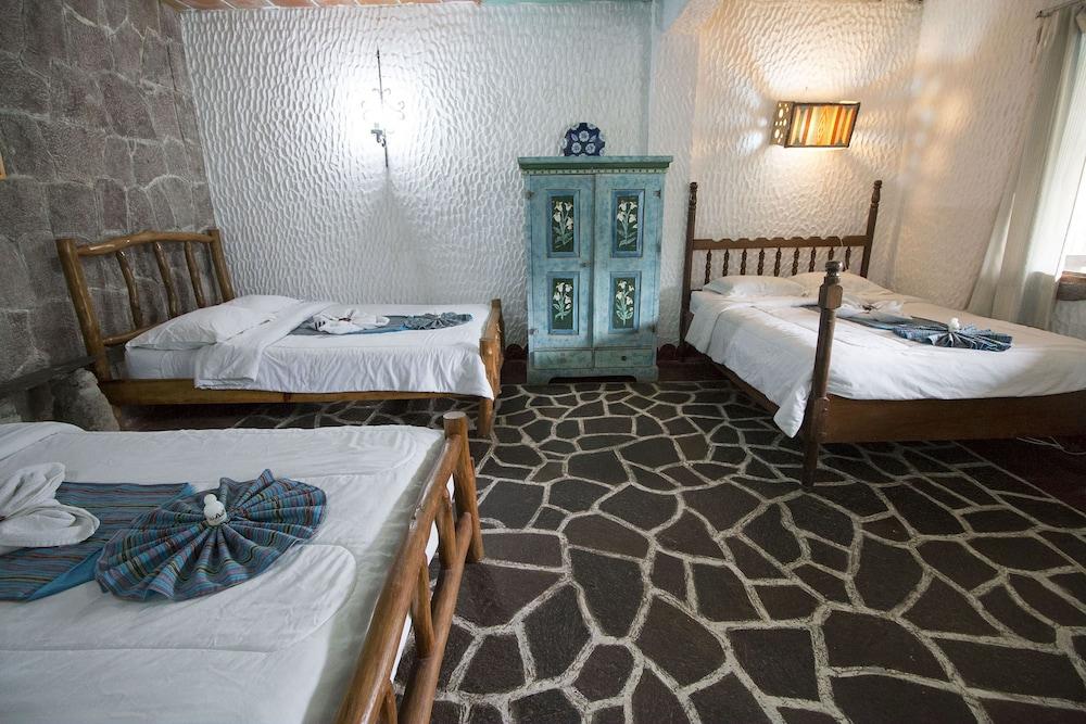 Eco Hotel Uxlabil Atitlan