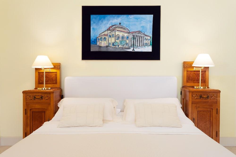 Palazzo Brunaccini Boutique Hotel