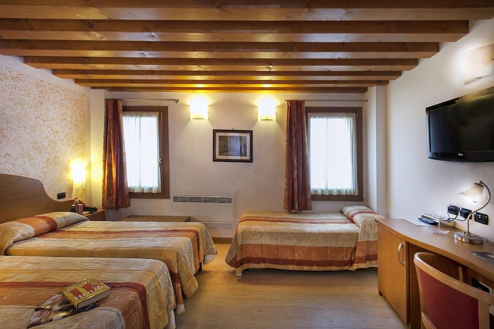 Albergo Antica Corte Marchesini