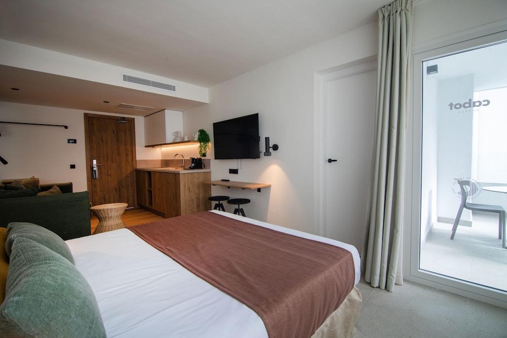 Cabot Las Velas Apartments