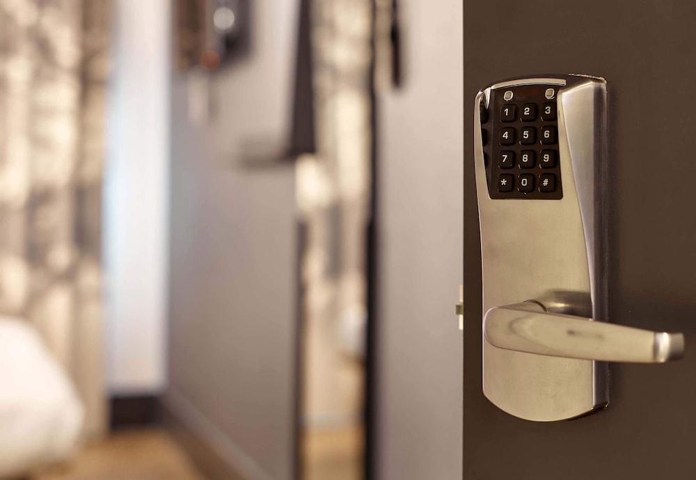 B&B HOTEL Colmar Liberté 4 étoiles