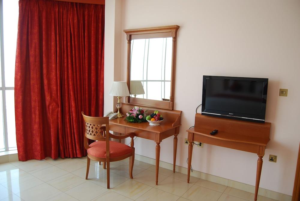 Al Madina Suites Doha