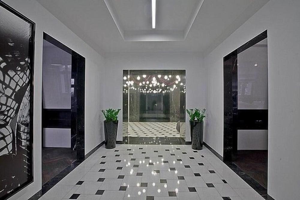 Platinum Residence Boutique Hotel