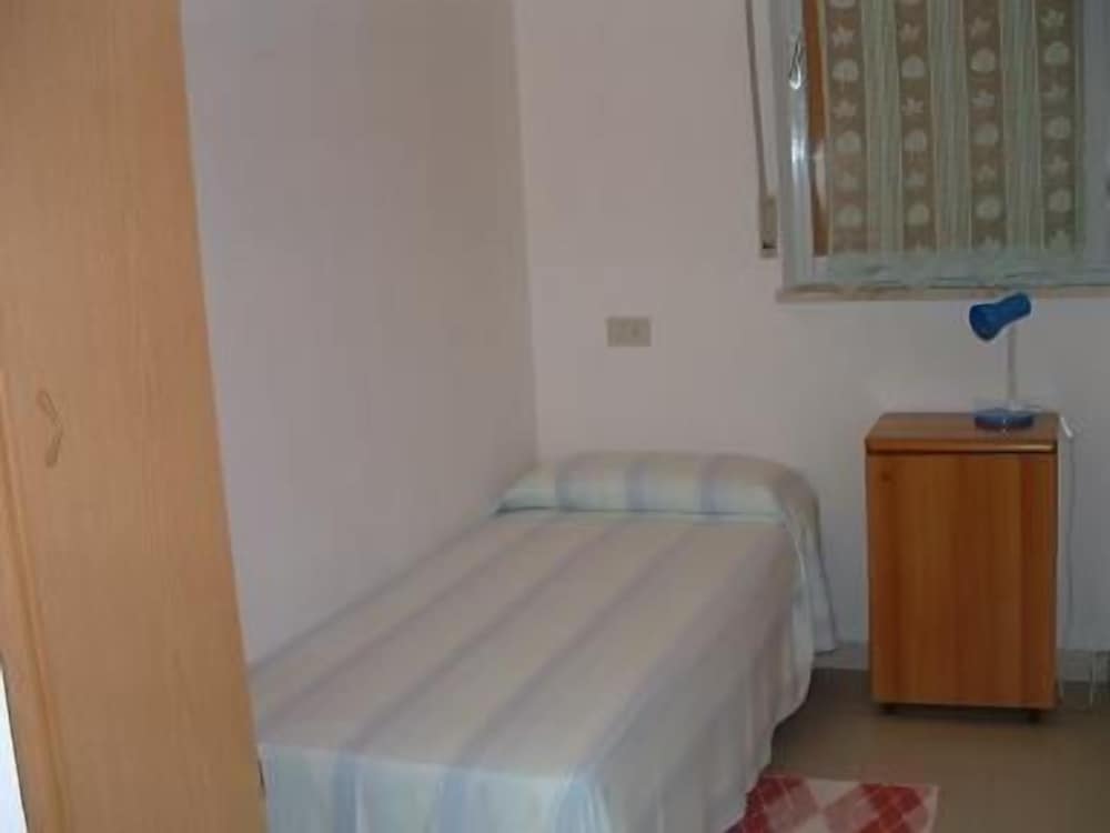 Ostello Casa per Ferie Stella Marina - Hostel