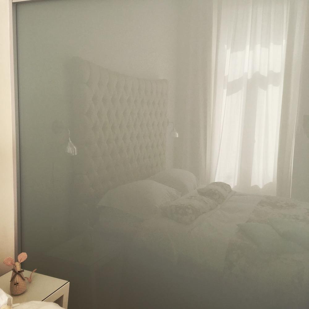 5 Hermoupolis Concept Sites