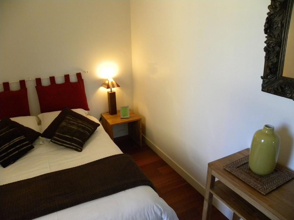 Hotel La Bastie D Urfe