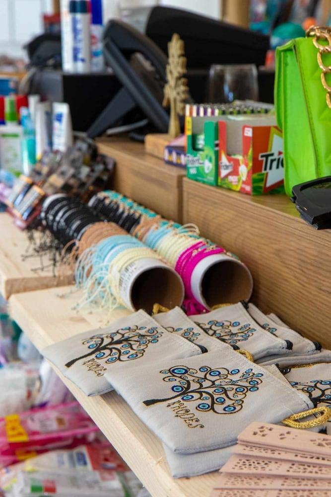 Alia Suites & Alia Beachfront Suites and Spa