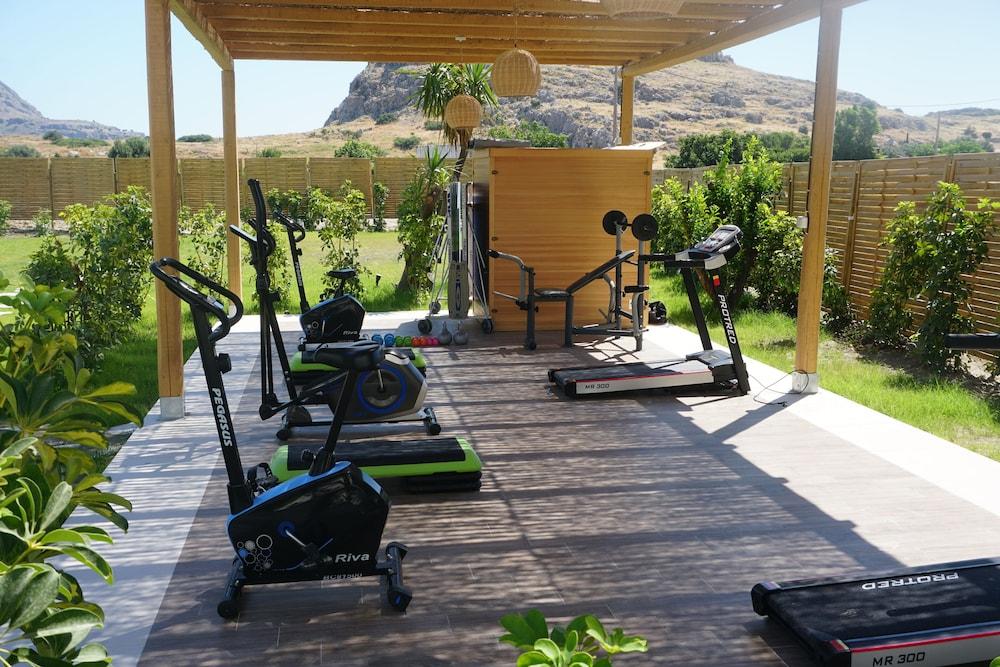 Alia Suites & Alia Beachfront Suites and Spa