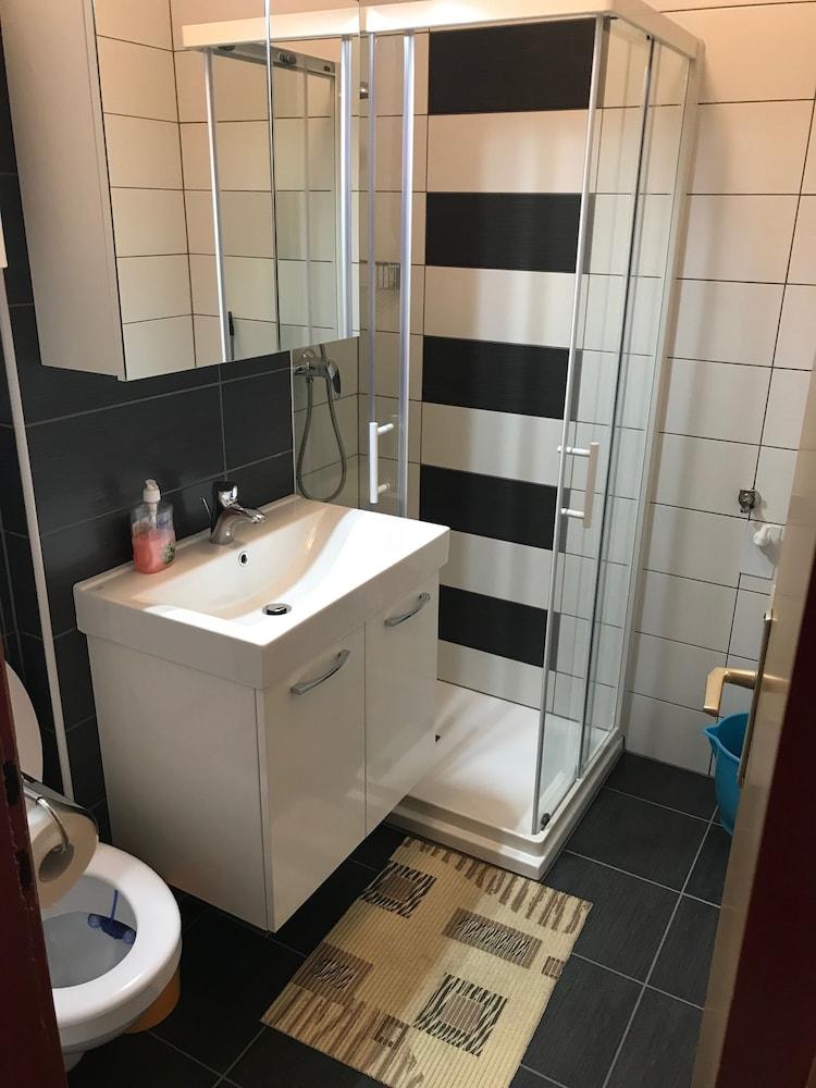 Apartments Kaninska vas