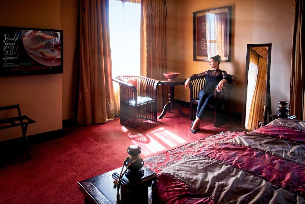 Tayfin Royale Hotel & Restaurant