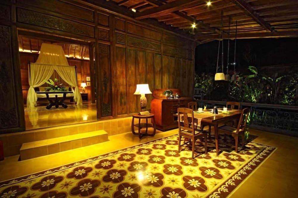 Jadul Adarapura Resort & Spa