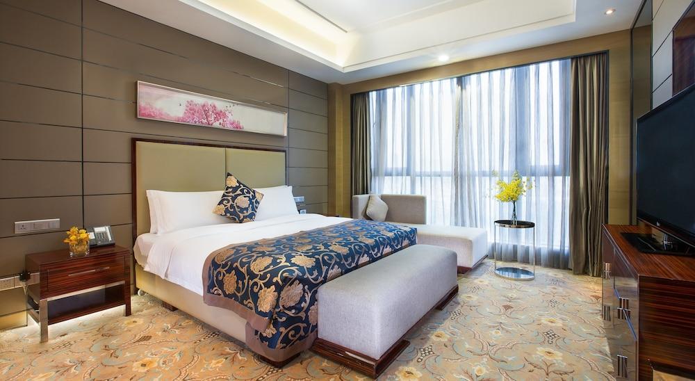 Crowne Plaza Shenzhen Longgang City Centre by IHG