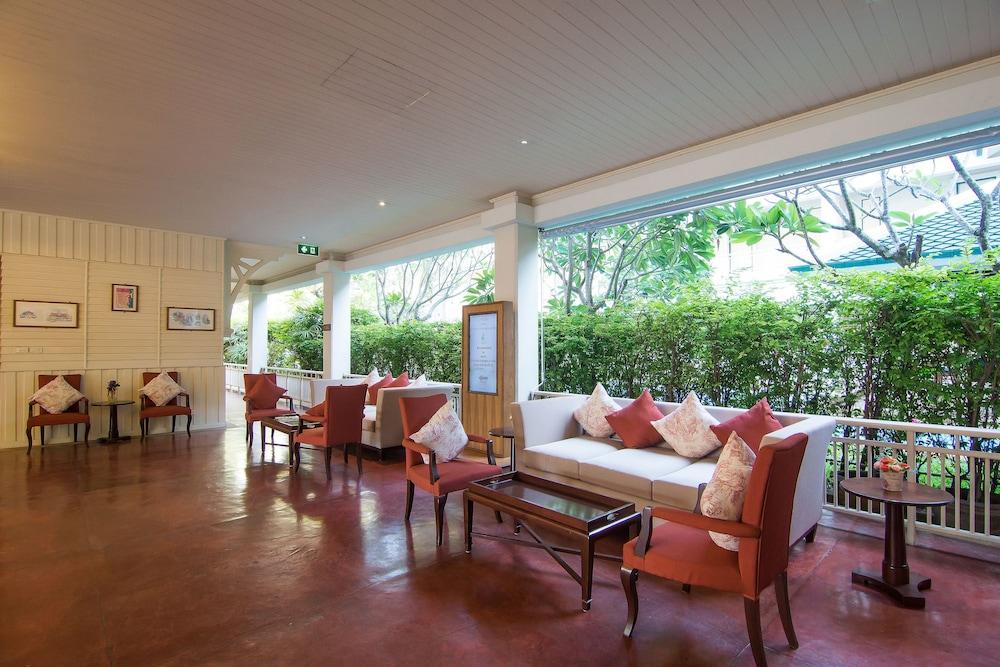 Kalanan Riverside Resort