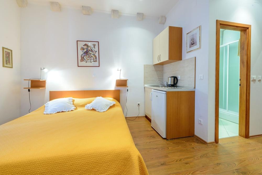 Studio Apartments Stradun