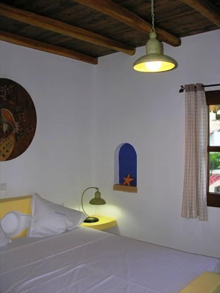 Panteli Beach Studios & Apartments