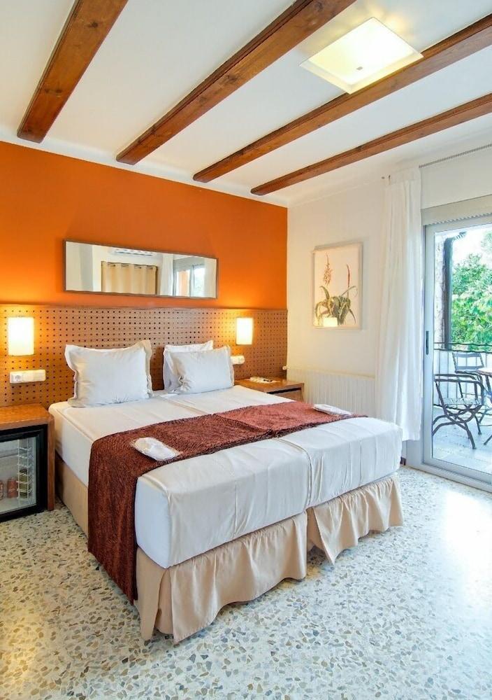 Hotel Aatu - Adults Only