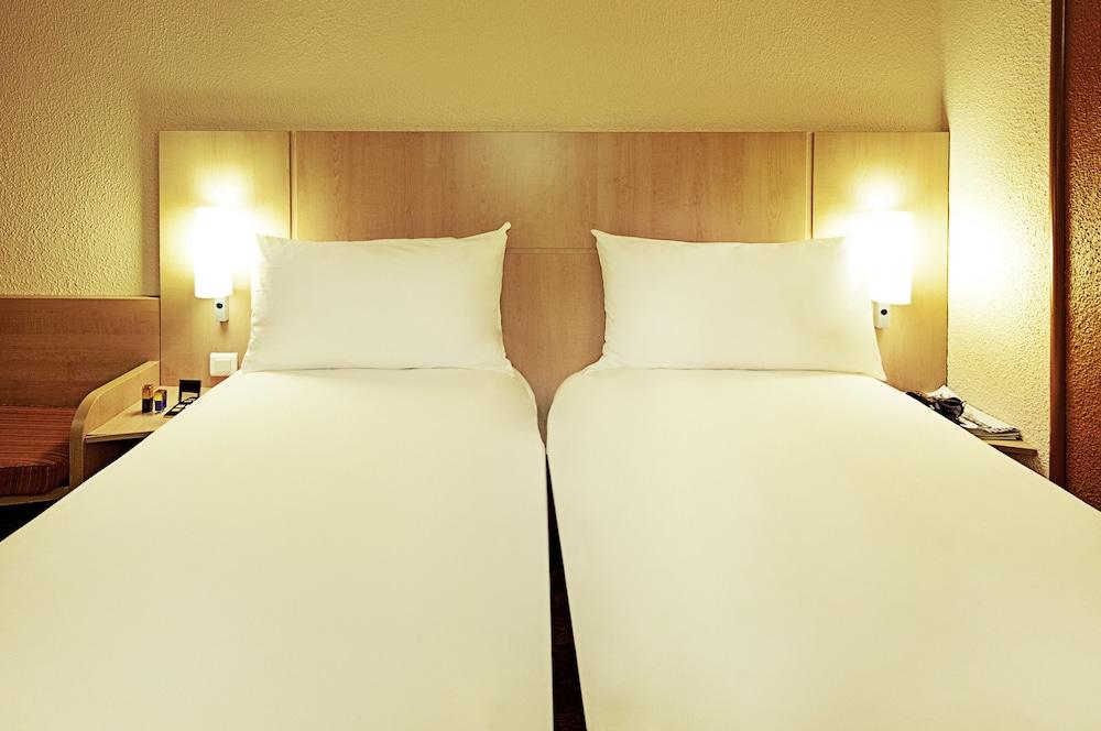 ibis Lyon Est Chaponnay