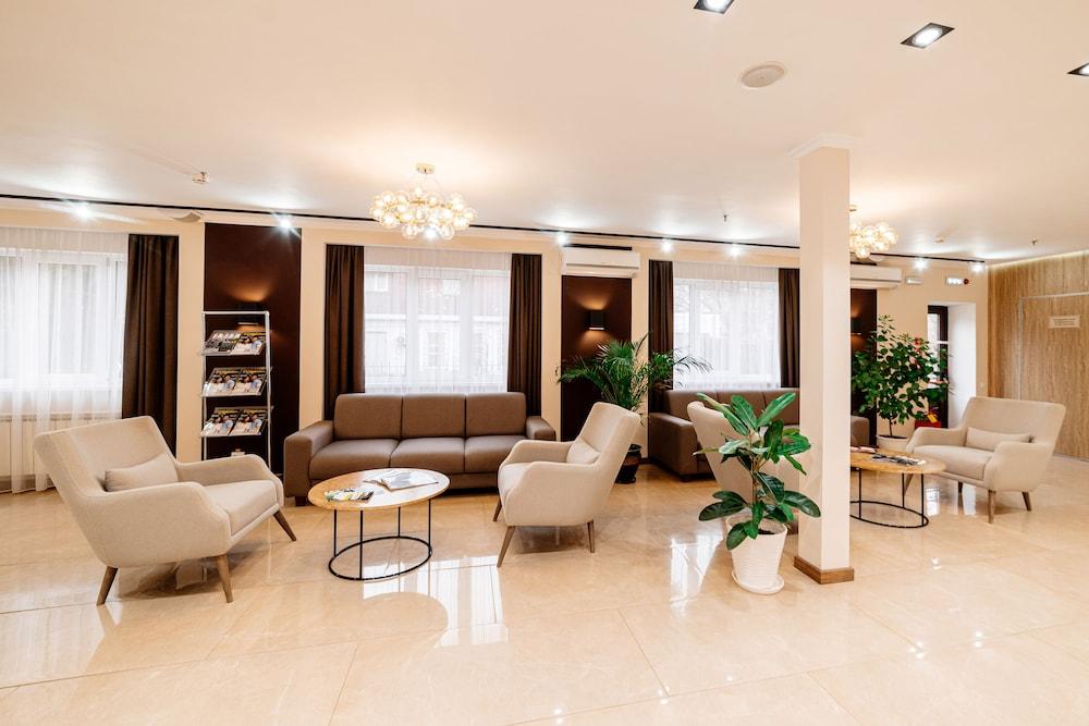 Chagala Uralsk Hotel