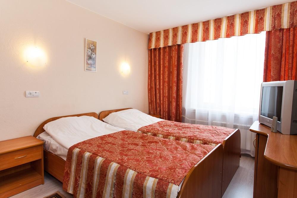 Voskhod Hotel