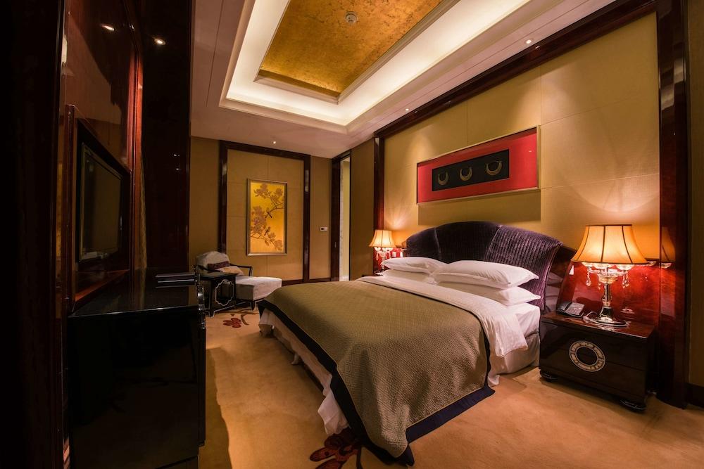 Sheraton Zhenjiang Hotel