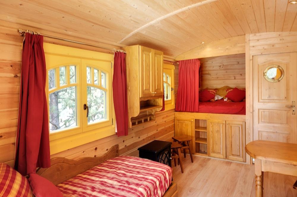 DéfiPlanet' à Dienné - Hébergements insolites