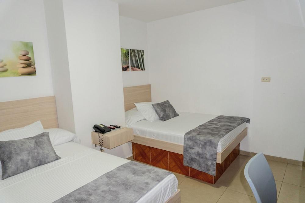 Hotel Alcaravan Medellín