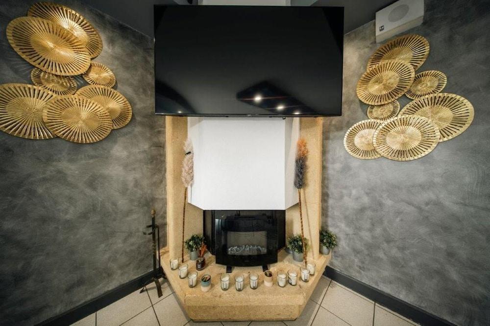 Brit Hotel La Bonne Etape