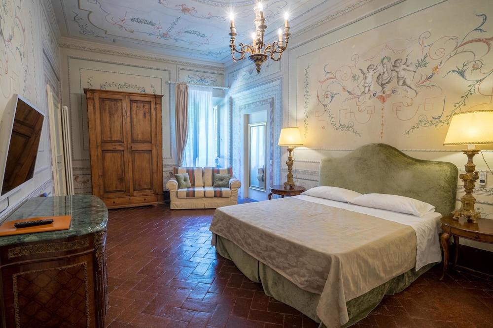 Hotel Villa Sermolli