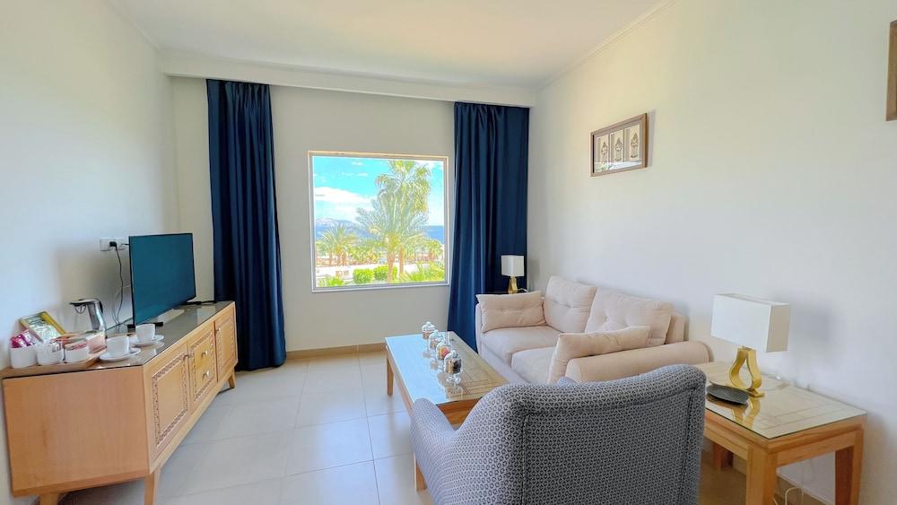 Club Reef Resort & Spa