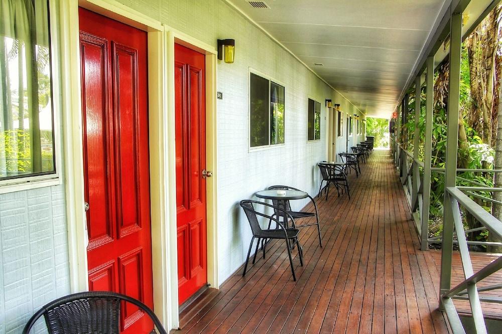 Knotts Crossing Resort