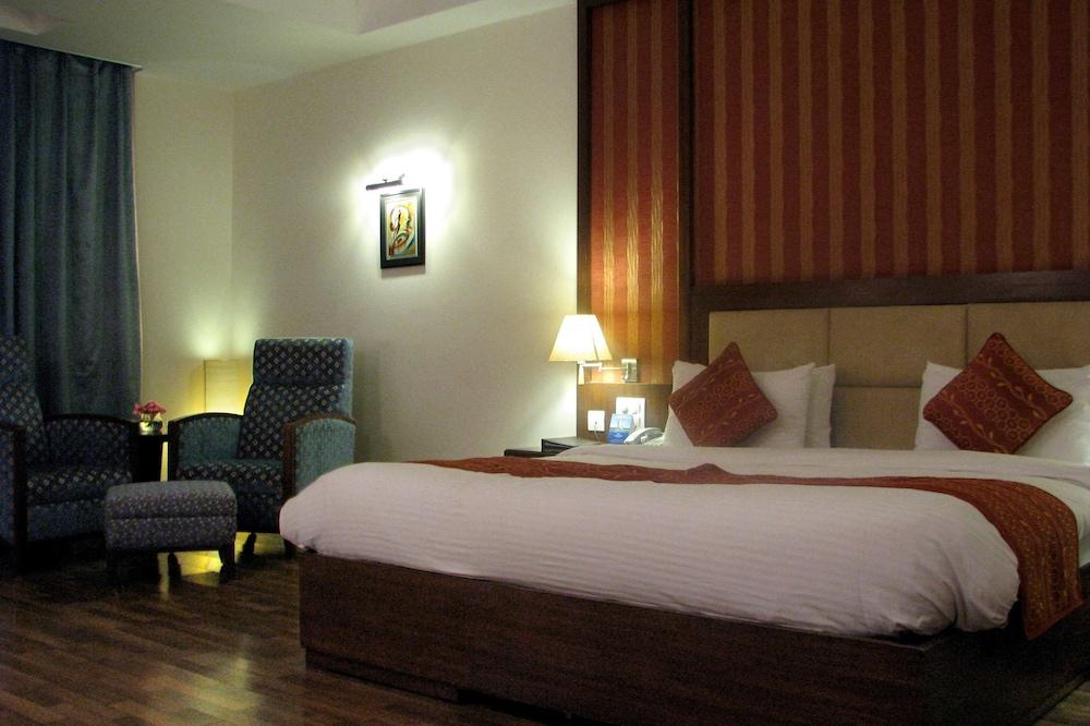 Legend Sarovar Portico Baddi