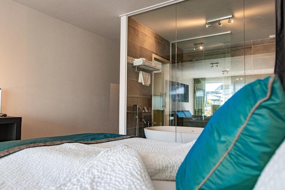 Abalona Hotel & Apartments