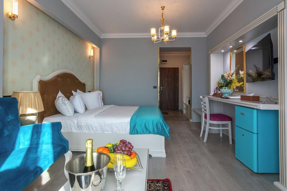 Hotel Phoenicia Express