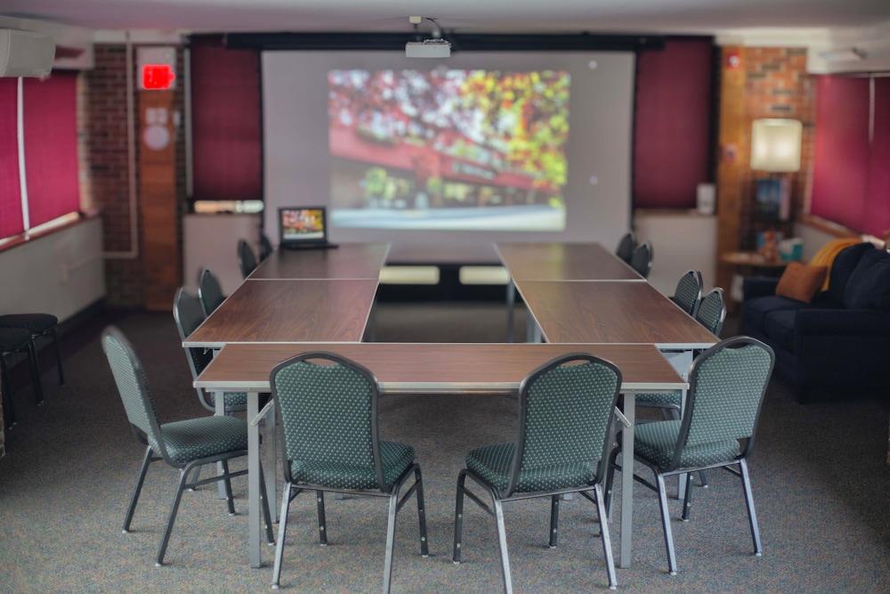 The Inn At Crumpin Fox