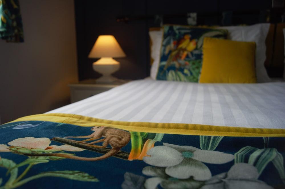 The Woolly Sheep Inn