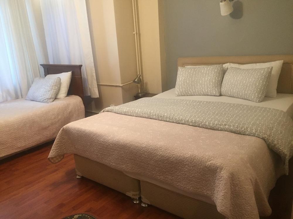 Berk Guesthouse - 'Grandma's House'