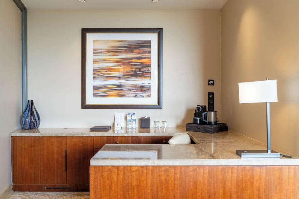 VOGO Abu Dhabi Golf Resort & Spa