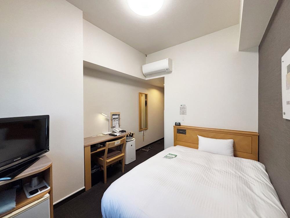 Hotel Route Inn Naha Tomariko