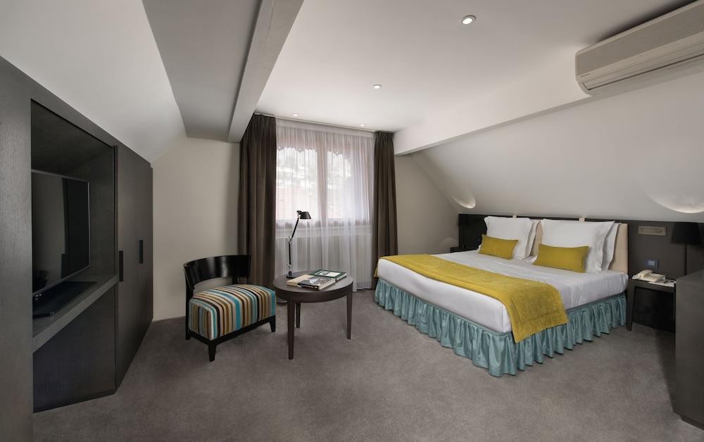 Auberge Du Père Bise