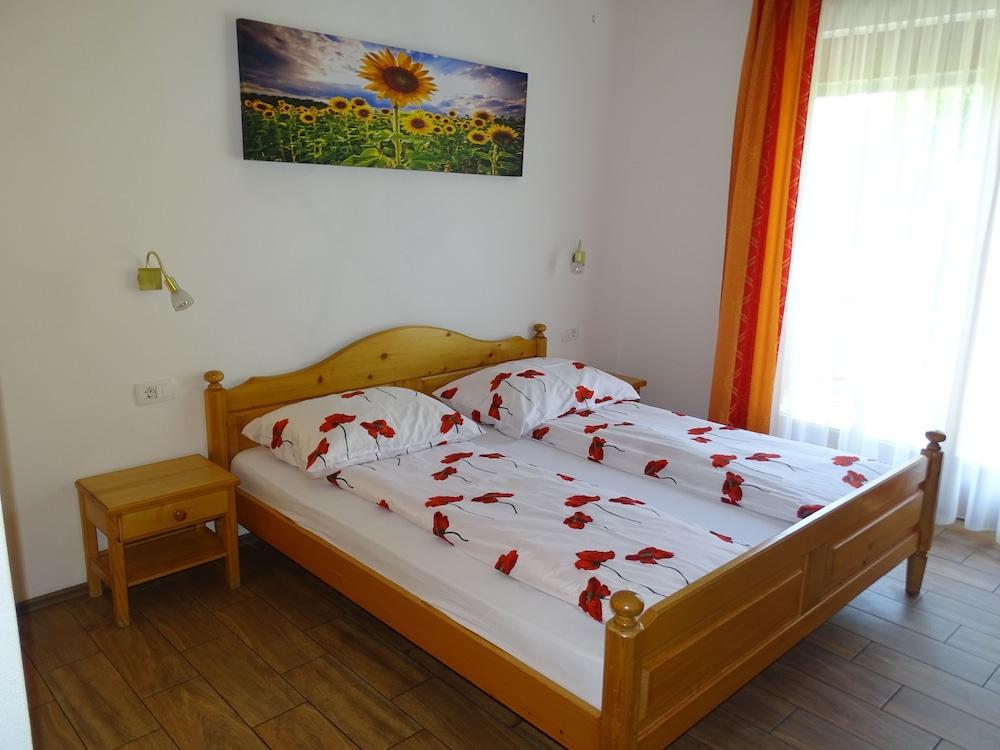 Guesthouse Mesec Zaplana