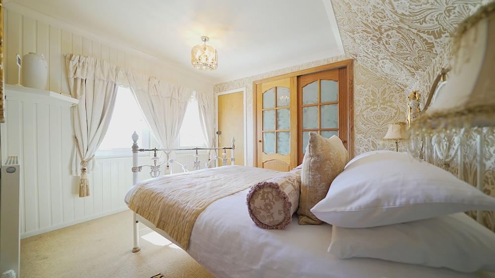 The Old Tram-House Apartments