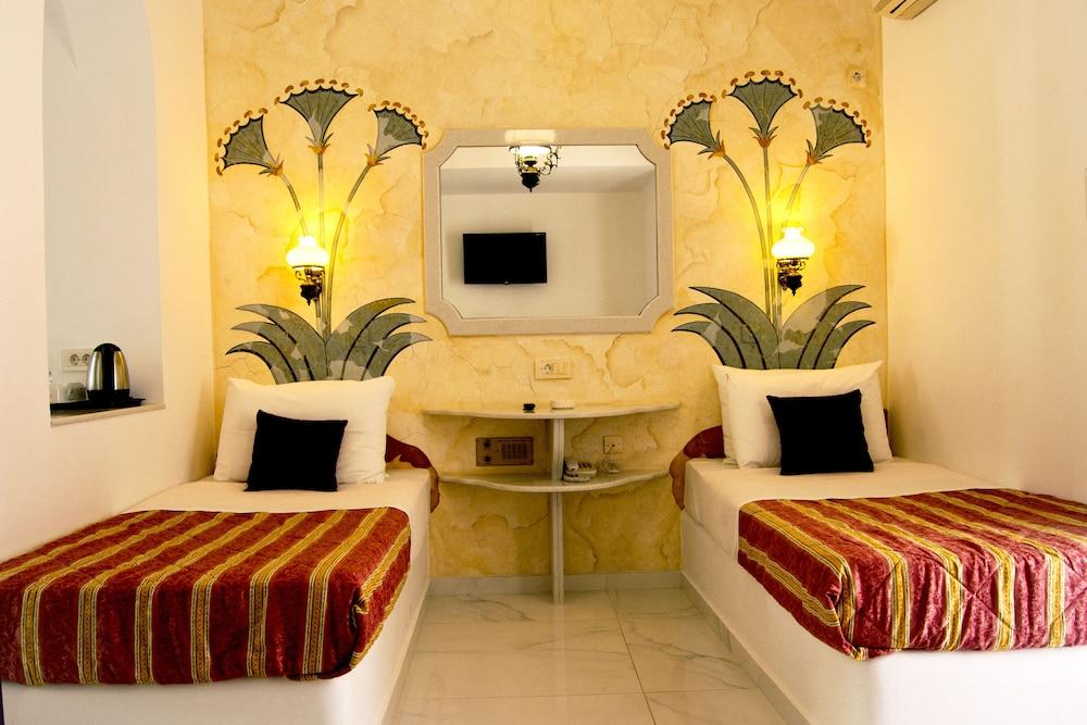 Black Sandy Beach Hotel