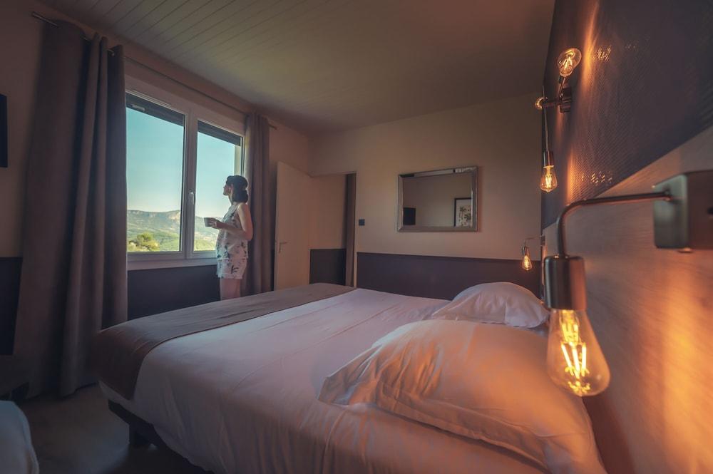 Logis Hôtel Restaurant Le Plantevin