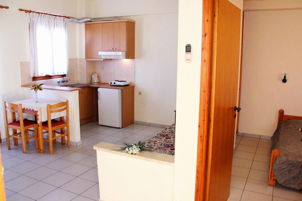 Lia Sofia Apartments