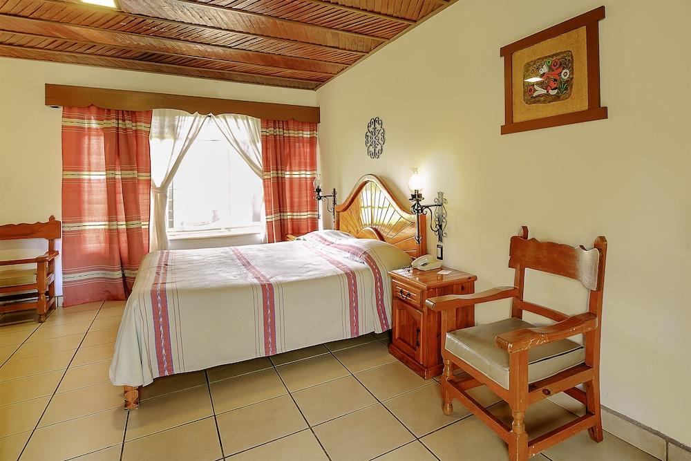 Hotel Pie de la Sierra