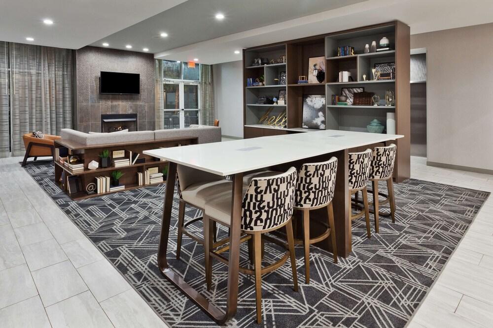 DoubleTree by Hilton Dothan, AL