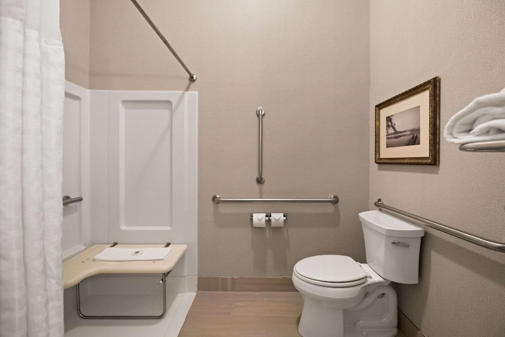 Comfort Suites Hudson I-94