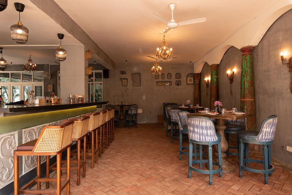 Living Room by Seasons Hotels